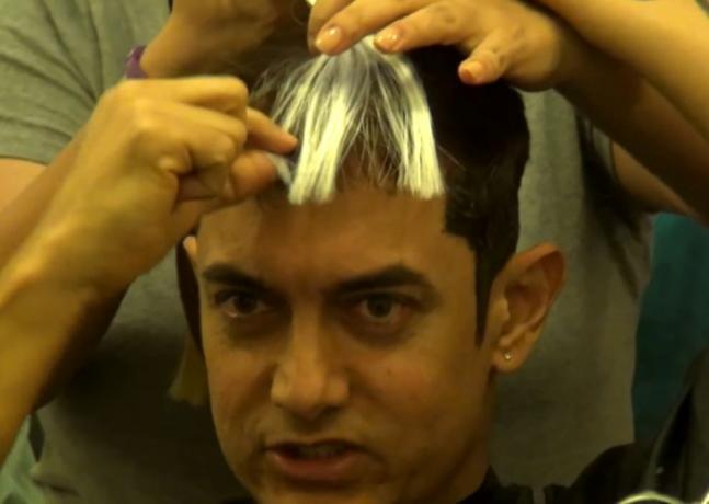 Aamir Khan's cheeky look from upcoming movie 'Secret Superstar' revealed  [PHOTO] - IBTimes India