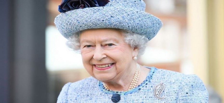 Queen Elizabeth Ii Looking For Social Media Manager Apply For This Royal Post Now News Nation English