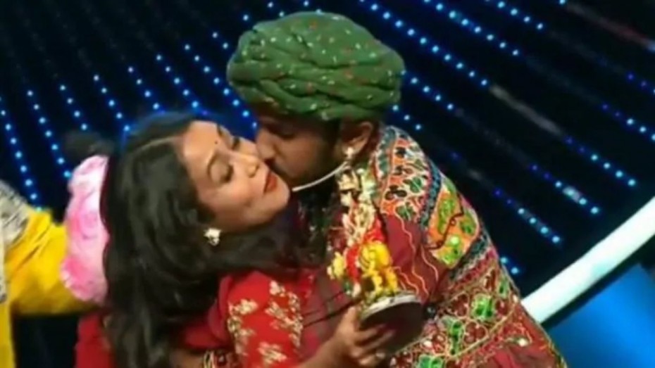 Indian Idol 11: Neha Kakkar Gets Forcibly Kissed By Contestant